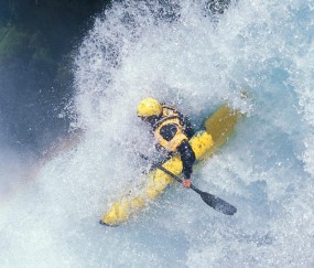 开云在线赛事平台-塞维利亚的欧战宣言，莱万统治之夜与土耳其的沉寂