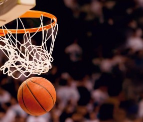 开云体育中国-燃擎墨尔本，F1新赛季揭幕战火箭如何用一场火星撞地球压垮国王