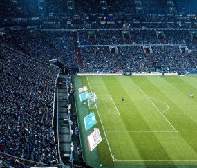 开云体育下载-北非雄鹰折翼安菲尔德，当萨内爆发撕裂最后防线，利物浦用三叉戟击溃阿尔及利亚神话