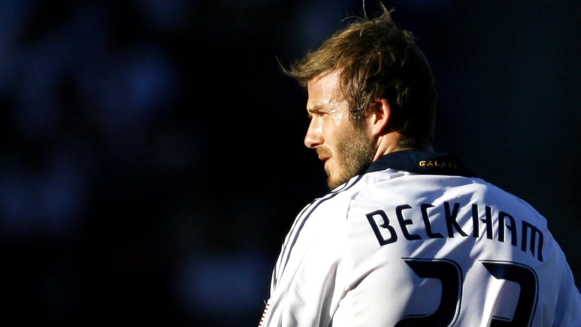 黄喜灿一锤定音，西班牙式传控压制助球队力克勒沃库森