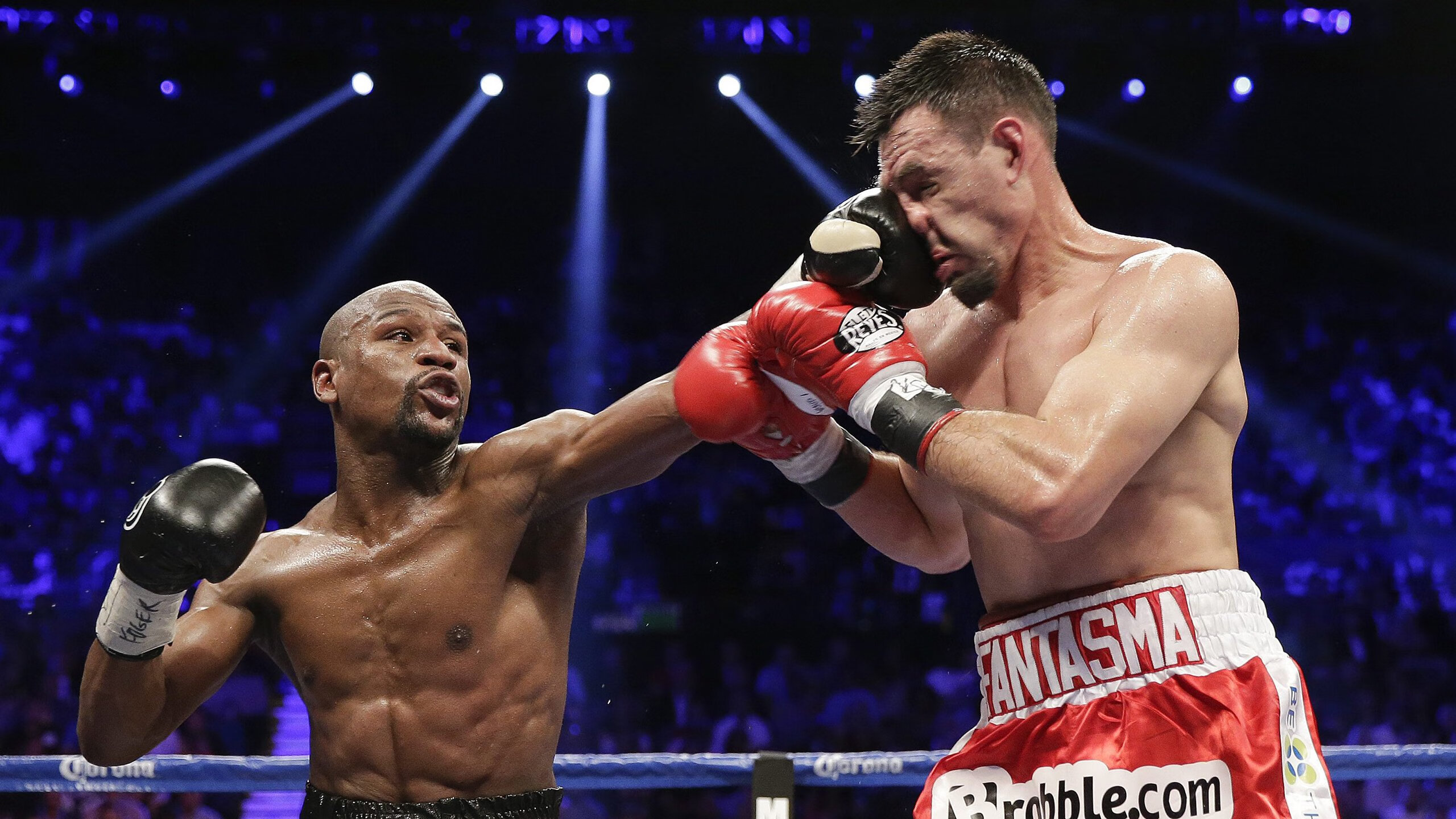 深圳队踏平76人，锡安成为关键先生