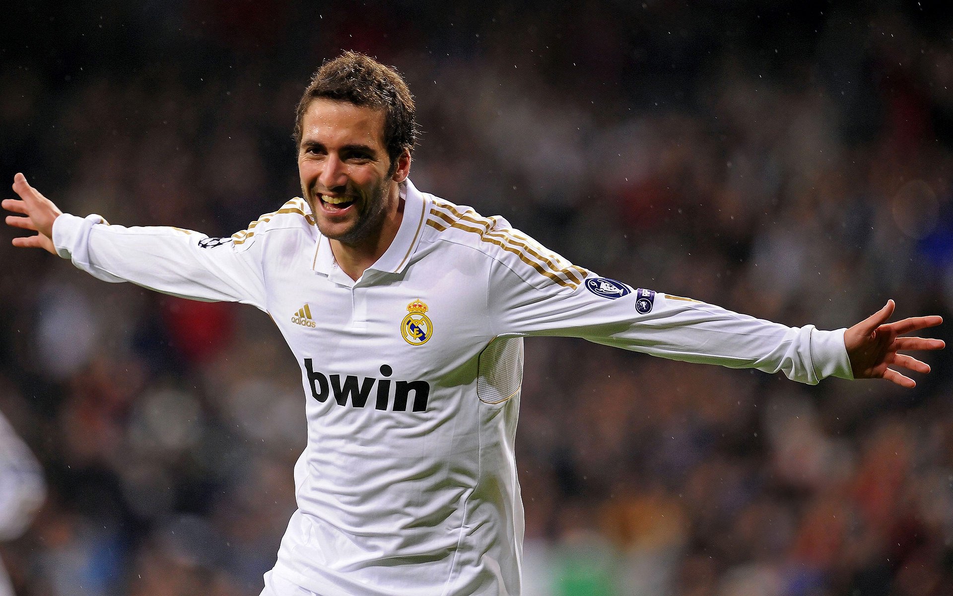 孤星闪耀，当克瓦拉茨赫利亚的节奏成为土耳其碾压瑞士的唯一答案